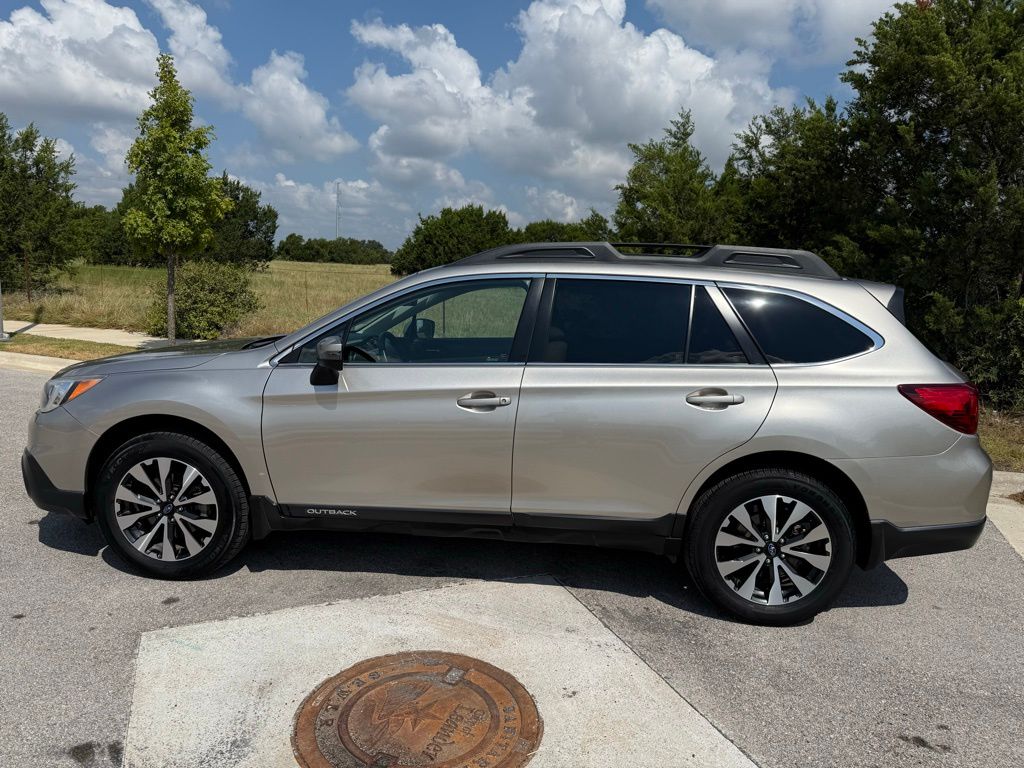 Thumbnail: 2017 Subaru Outback - 10