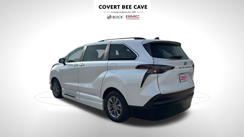 Used Car 2024 Toyota Sienna  Xle For Sale Under $80,000 In Austin, Texas