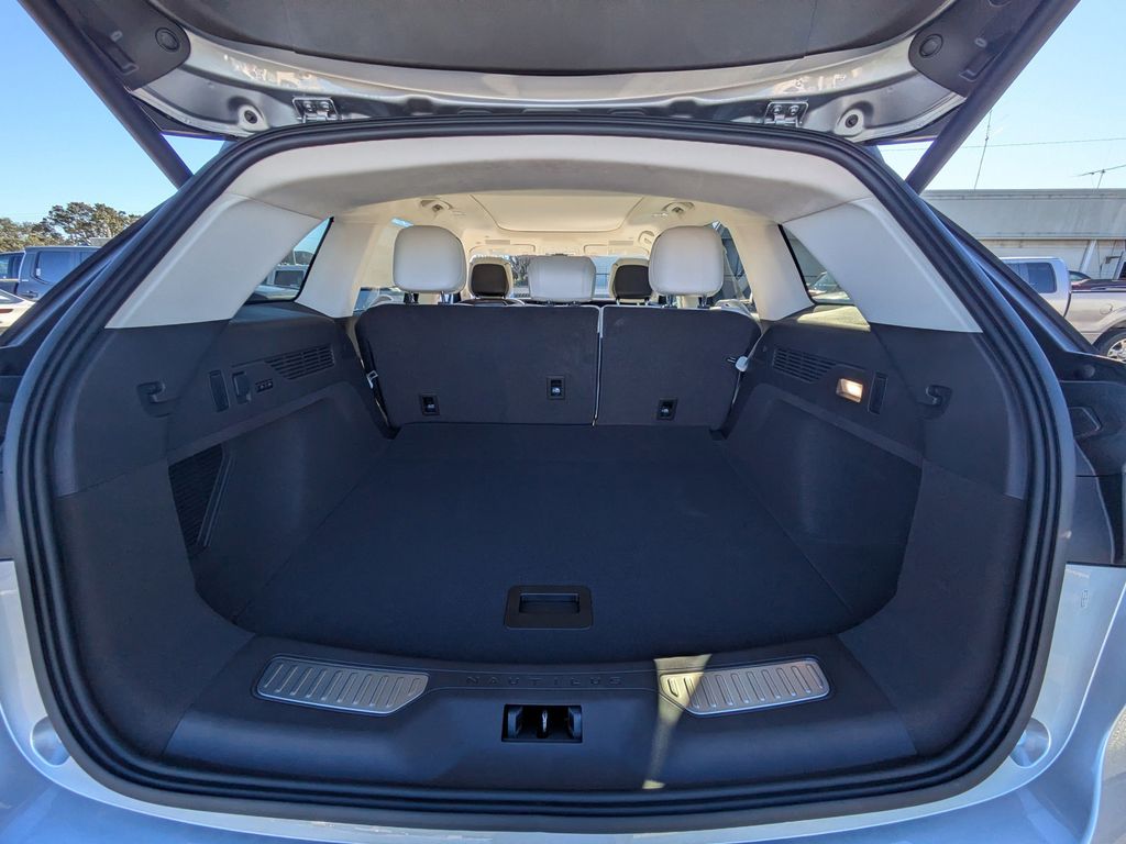 2026 Lincoln Nautilus Black Label