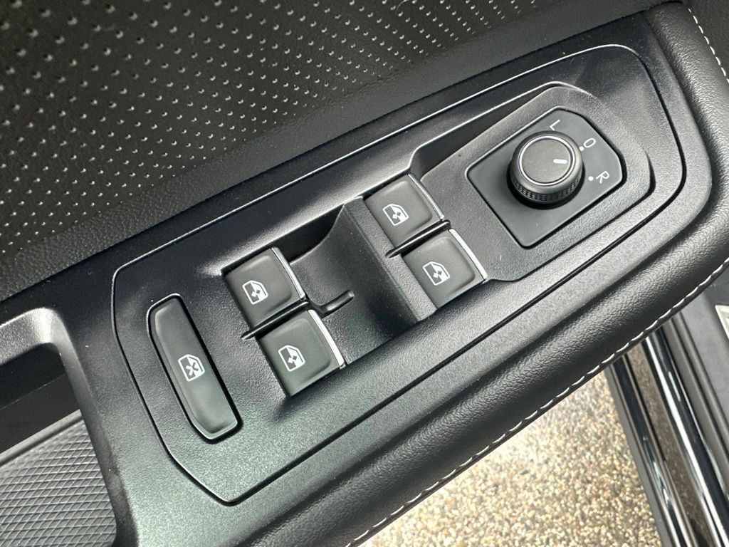 Used 2024 Volkswagen Atlas Cross Sport SUV