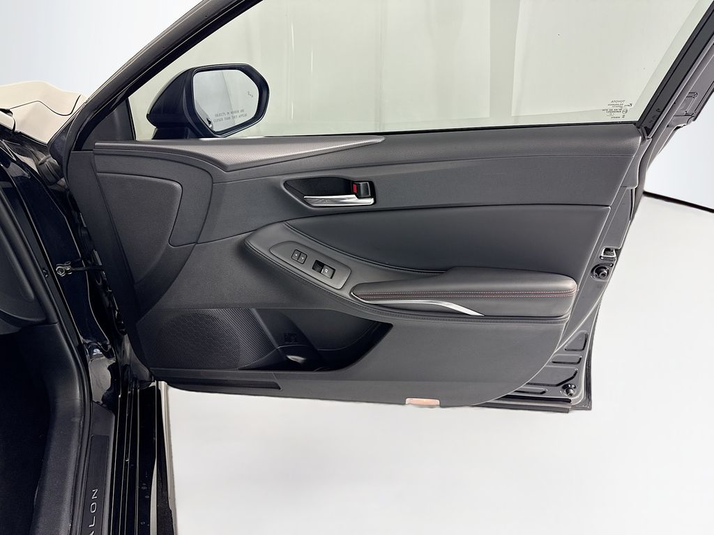 Thumbnail: 2021 Toyota Avalon - 26