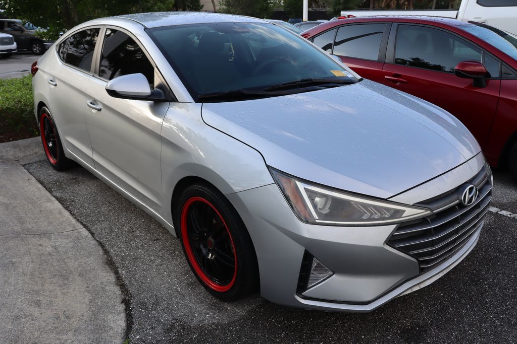 2019 Hyundai Elantra SE 6