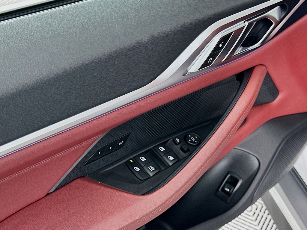 Thumbnail: 2023 BMW i4 - 18