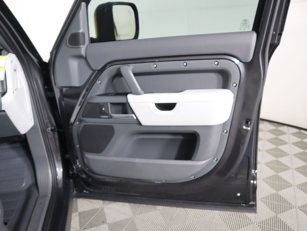 Thumbnail: 2026 Land Rover Defender - 27