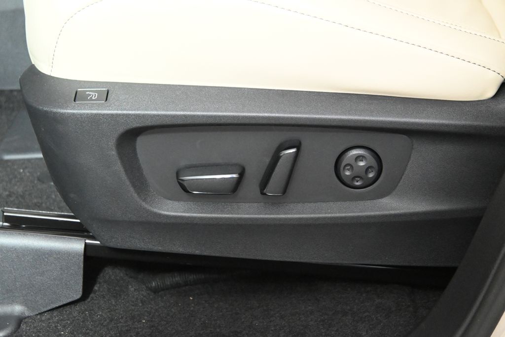 2025 INFINITI QX60 Sensory 24