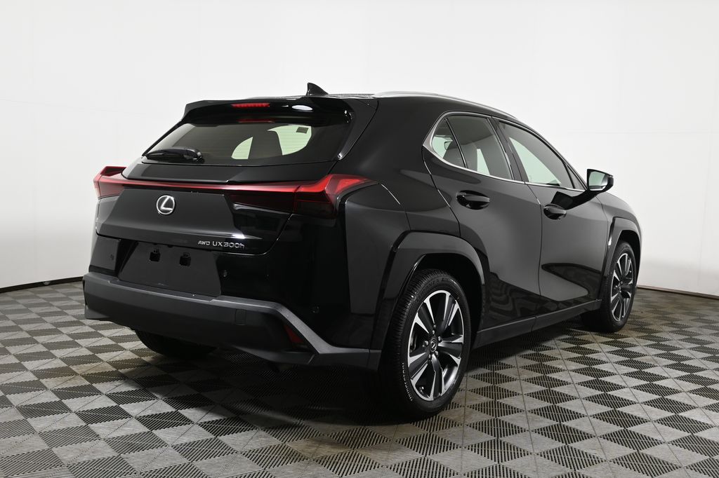 Thumbnail: 2025 Lexus UX - 7