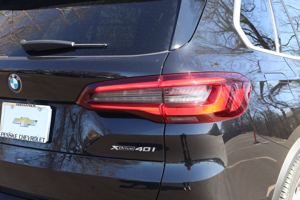 Thumbnail: 2023 BMW X5 - 10