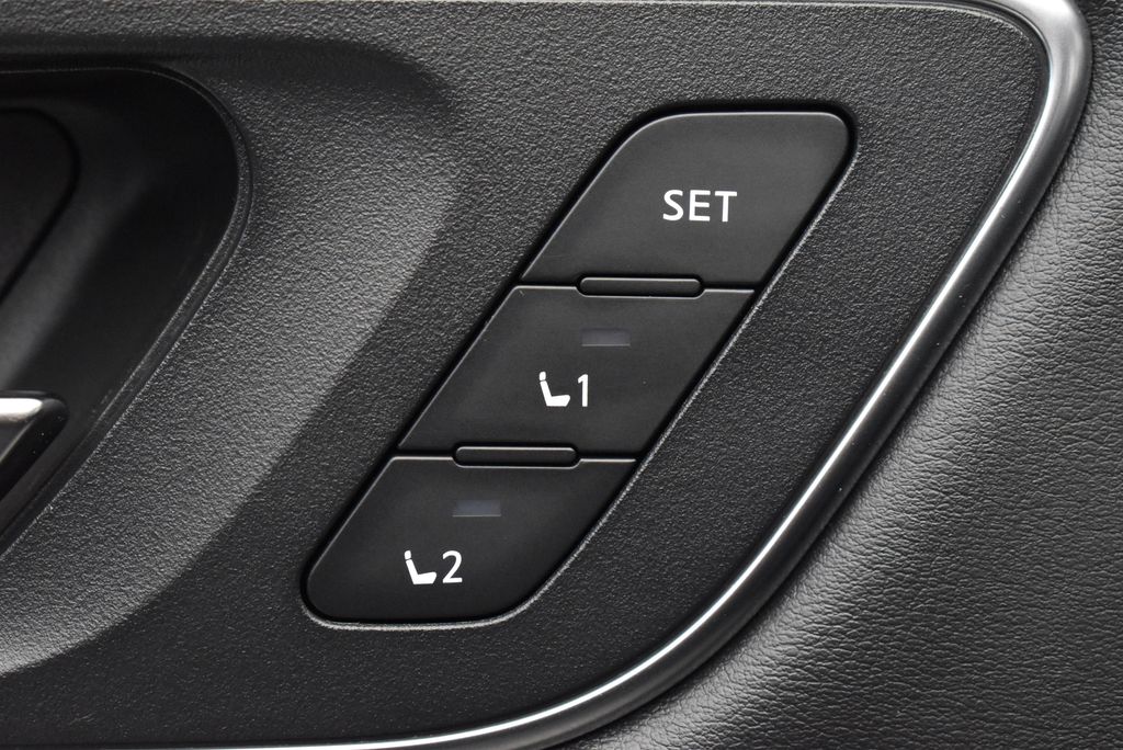 2023 Nissan Rogue Platinum 12