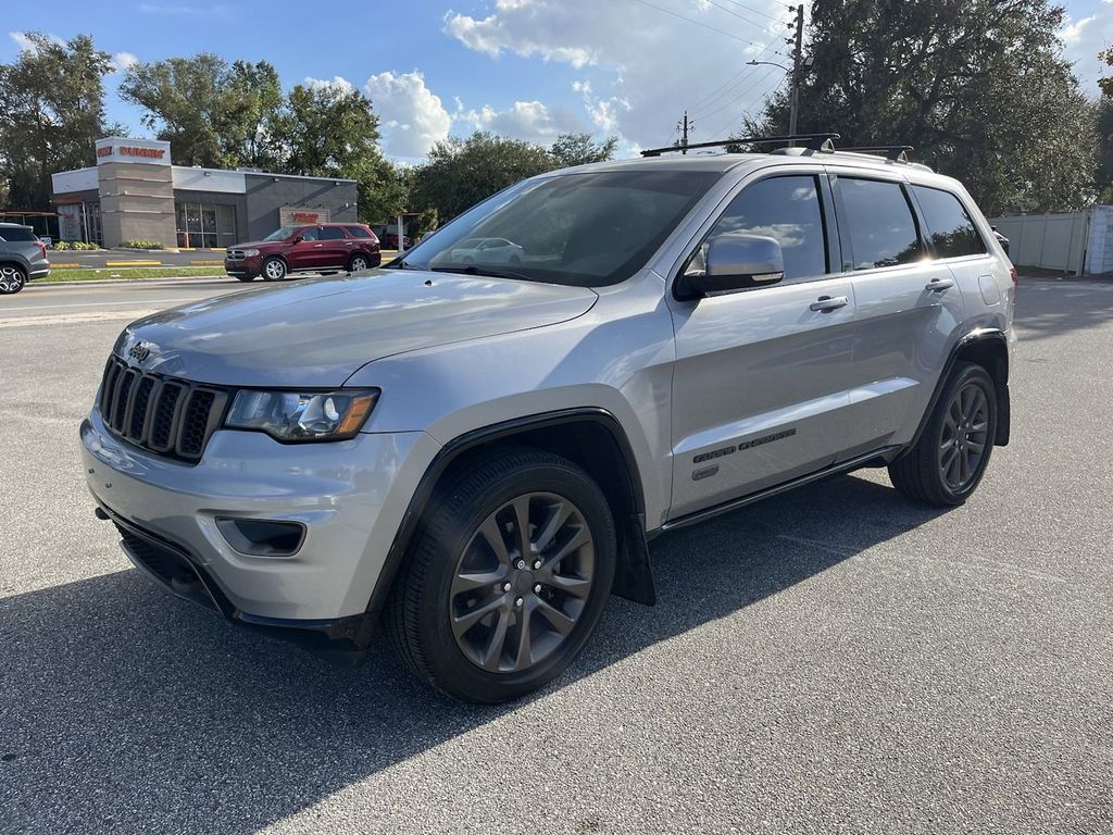 2016 Jeep Grand Cherokee Limited 9