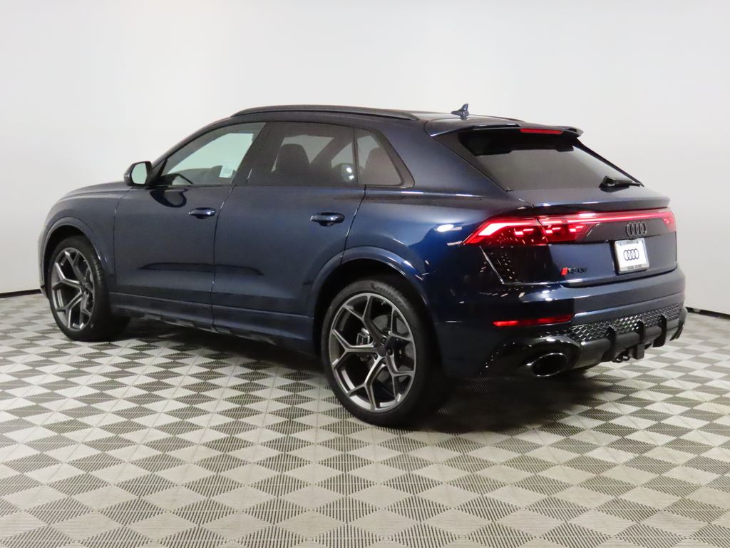 Thumbnail: 2026 Audi RS Q8 - 3