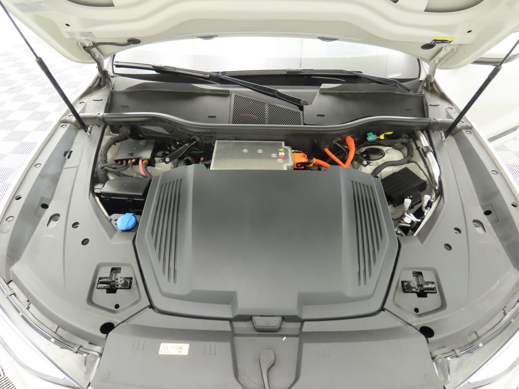 2019 Audi e-tron Prestige 32