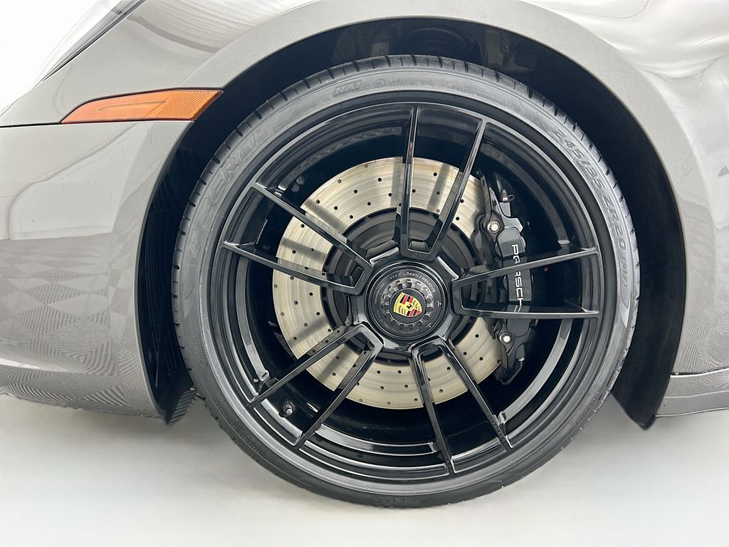 Thumbnail: 2023 Porsche 911 - 28