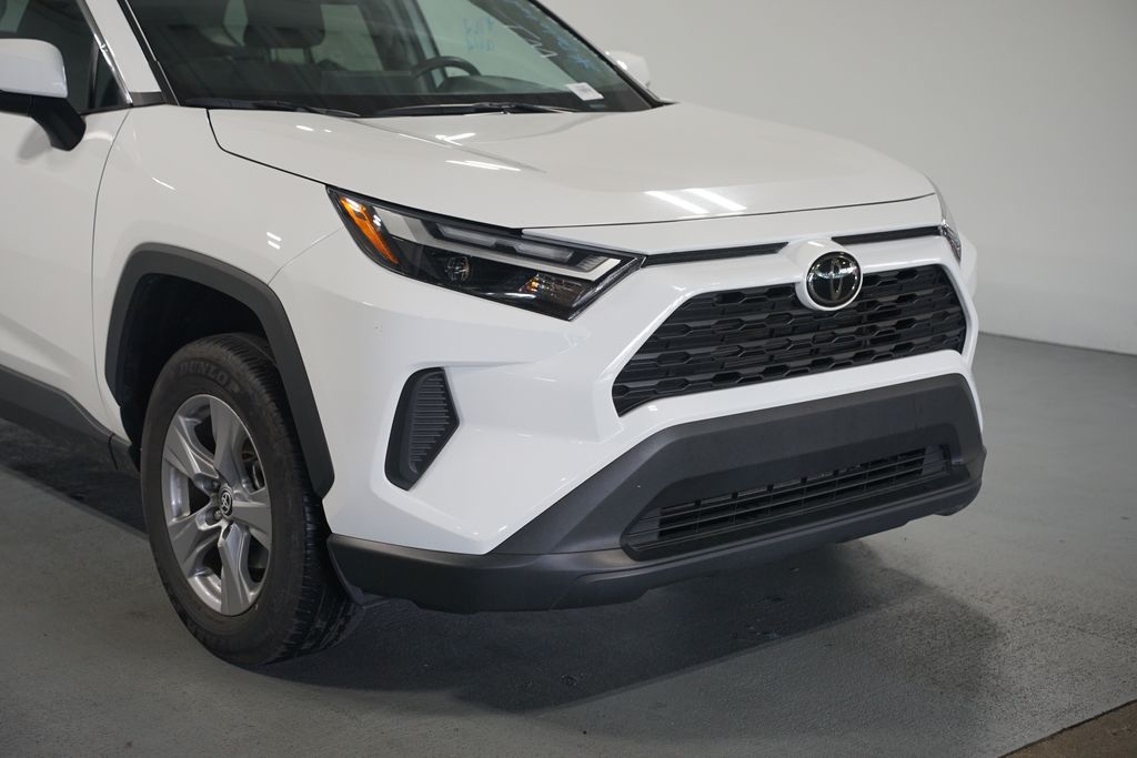 Thumbnail: 2024 Toyota RAV4 - 4