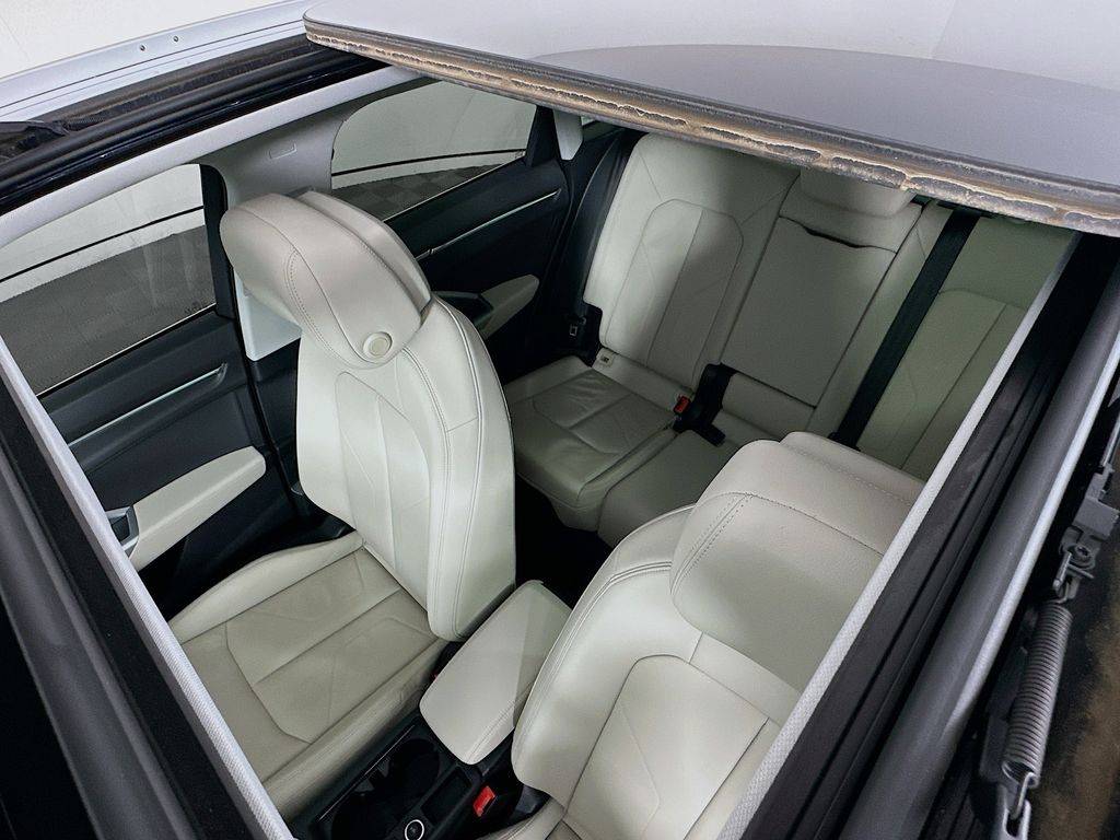 Thumbnail: 2021 Audi Q3 - 22