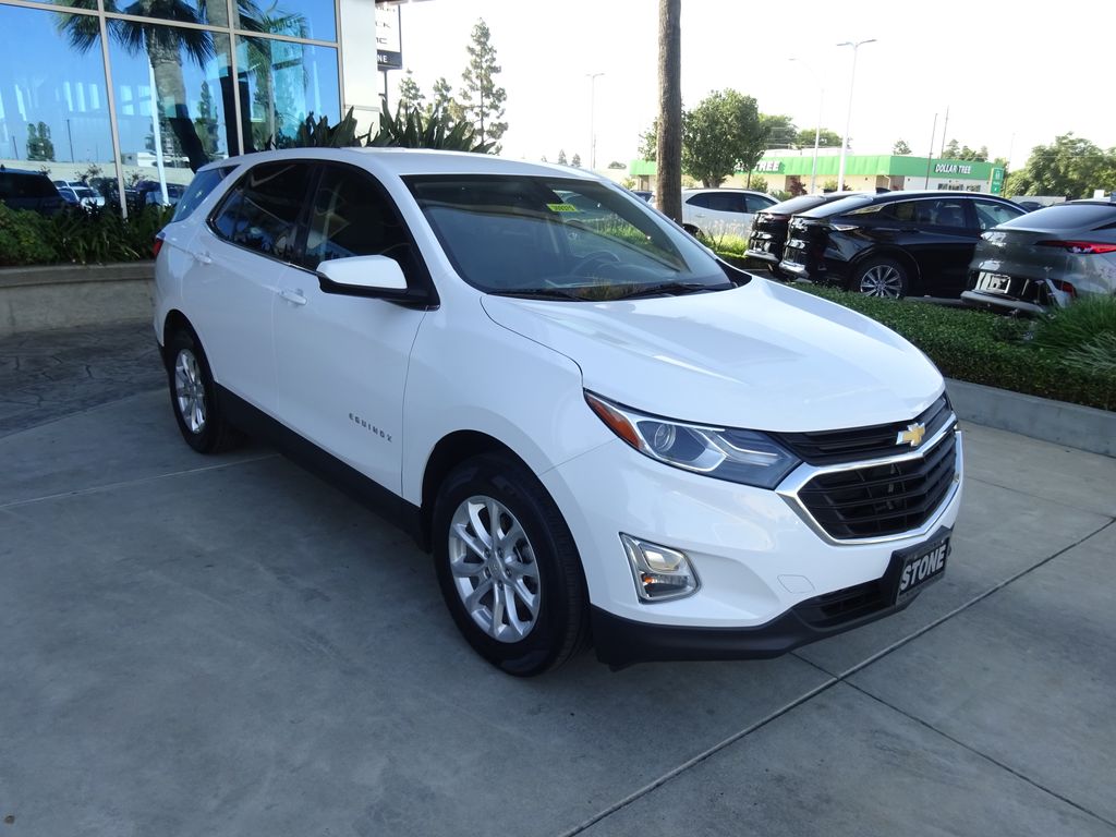 Summit White 2018 Chevrolet Equinox SUV / Crossover Front-Wheel Drive 6-Speed Automatic Overdrive