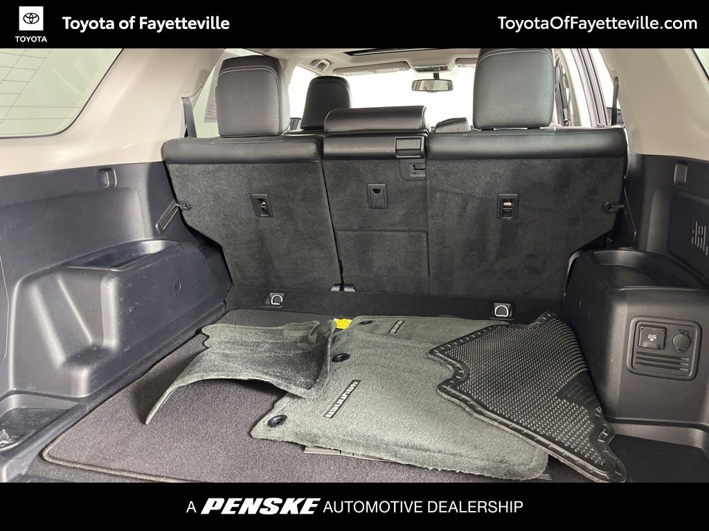 2016 Toyota 4Runner Limited 10