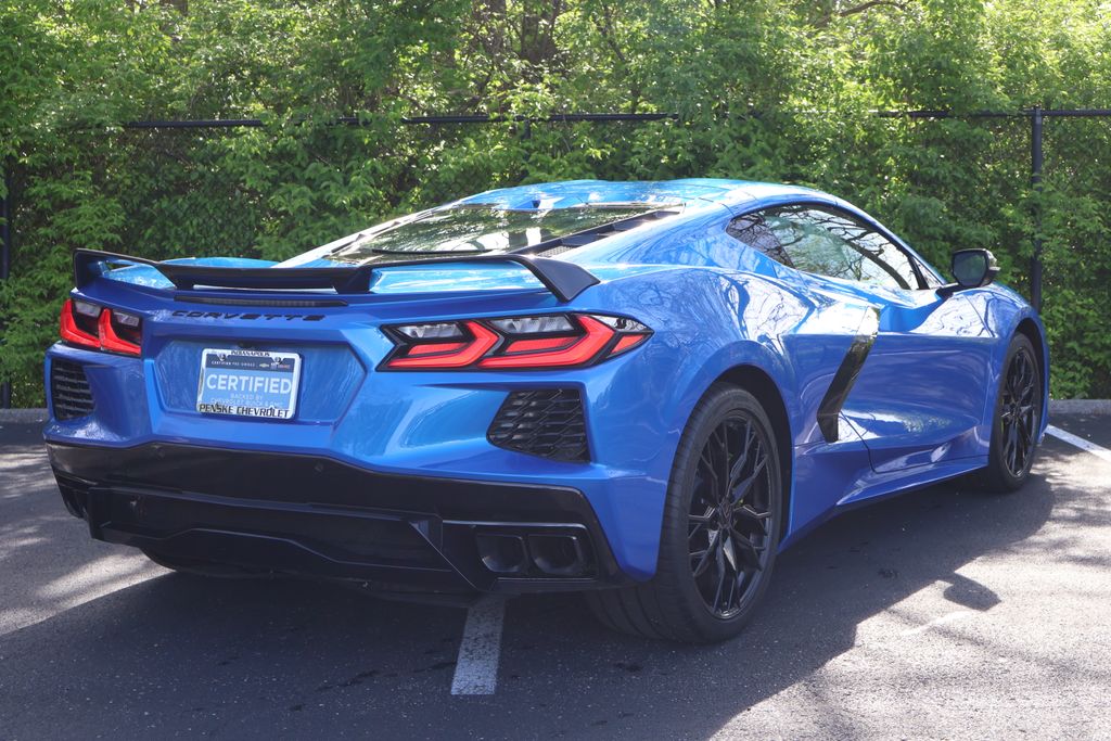 2024 Chevrolet Corvette Stingray 8