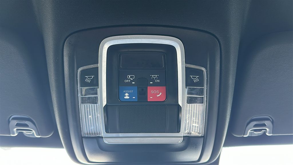 2024 Ram 1500 Laramie White at Cook Ford