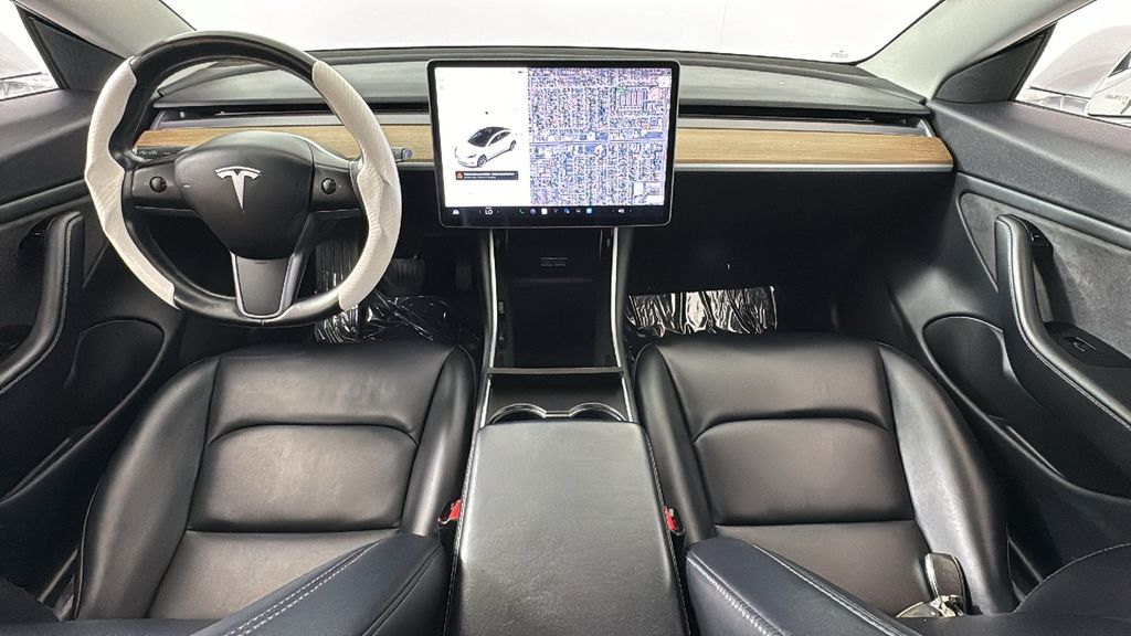 2018 Tesla Model 3 Mid Range 10