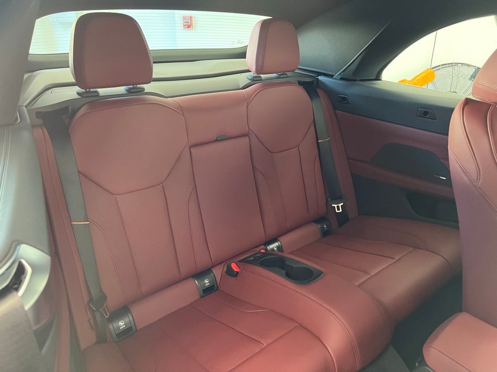 Thumbnail: 2026 BMW 4 Series - 13