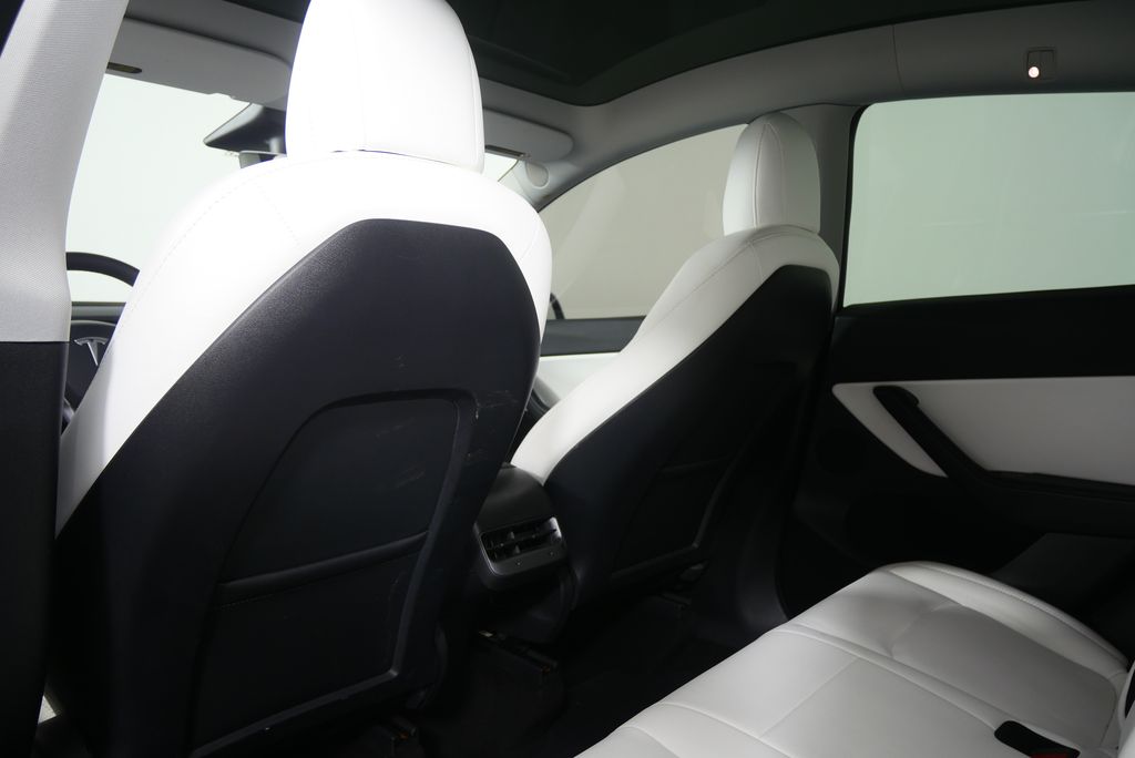 Thumbnail: 2021 Tesla Model Y - 18