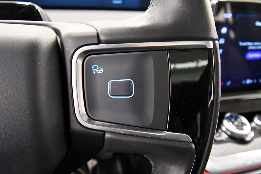 Used 2025 Ford Expedition SUV