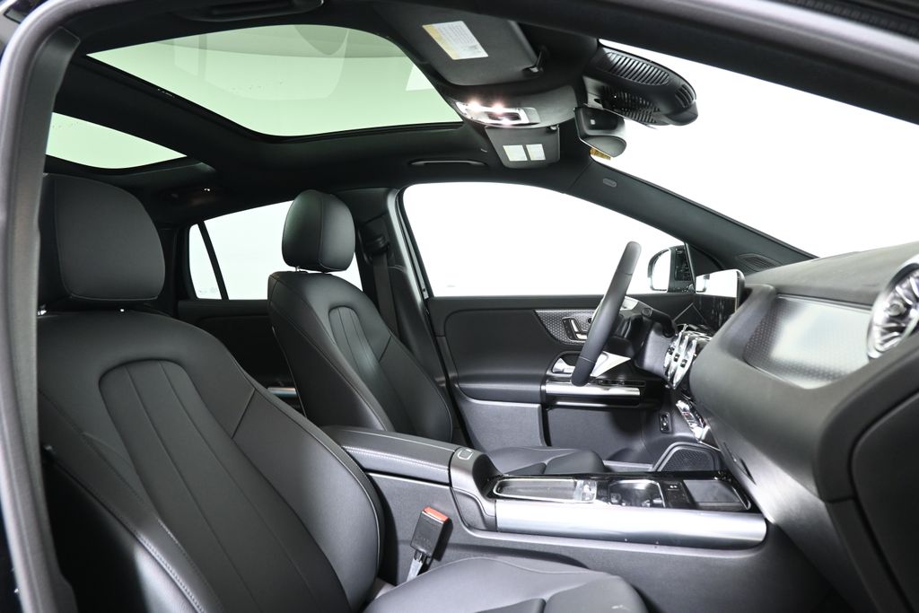 Thumbnail: 2026 Mercedes-Benz GLA - 27