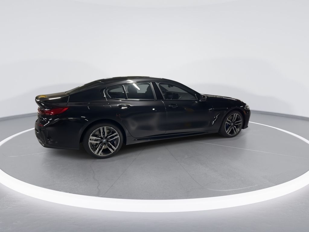 Thumbnail: 2026 BMW 8 Series - 8