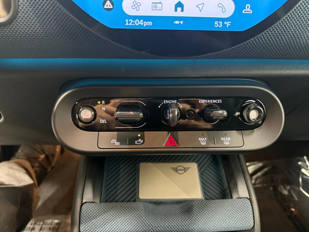 2025 MINI Cooper Countryman Base 16