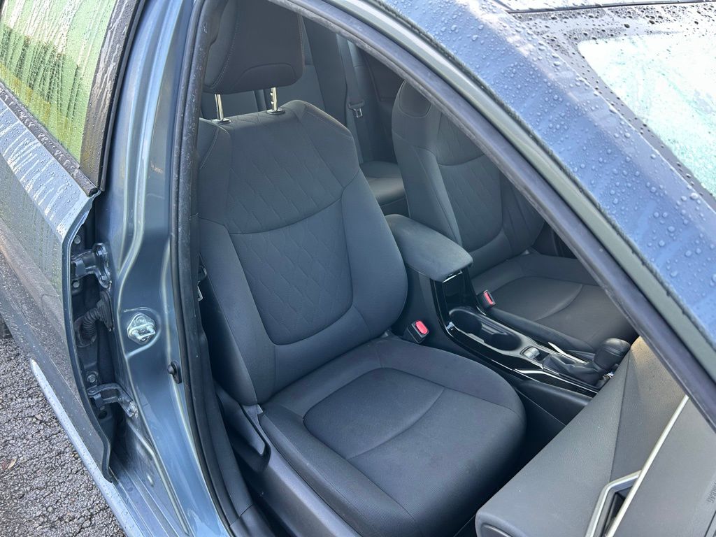 2021 Toyota Corolla LE 15