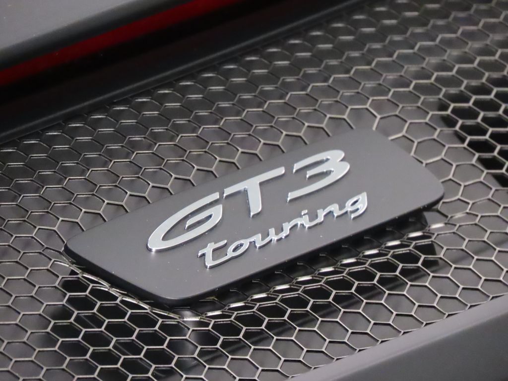 Thumbnail: 2026 Porsche 911 - 13