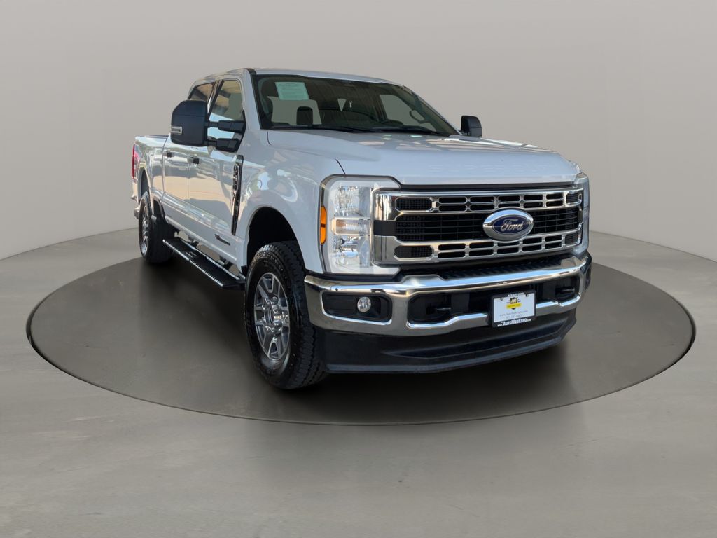 Oxford White 2024 Ford F-250 Super Duty XLT SuperCab 4WD Pickup Truck Four-Wheel Drive Automatic