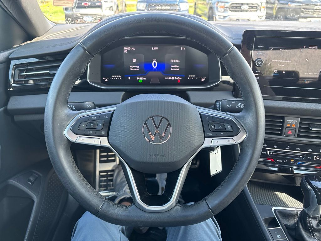 Used 2025 Volkswagen Jetta Sedan