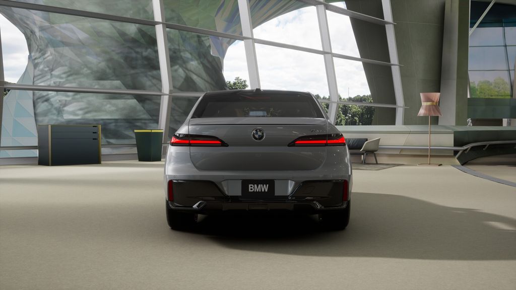 Thumbnail: 2026 BMW 7 Series - 29