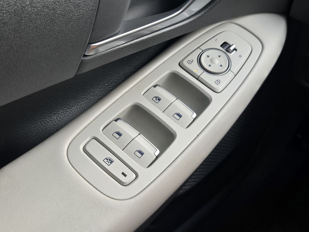 2025 Hyundai Sonata - $22,999