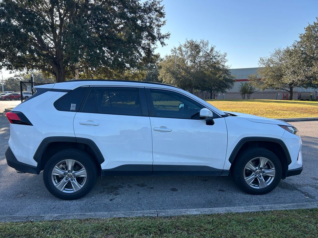 Thumbnail: 2022 Toyota RAV4 - 6