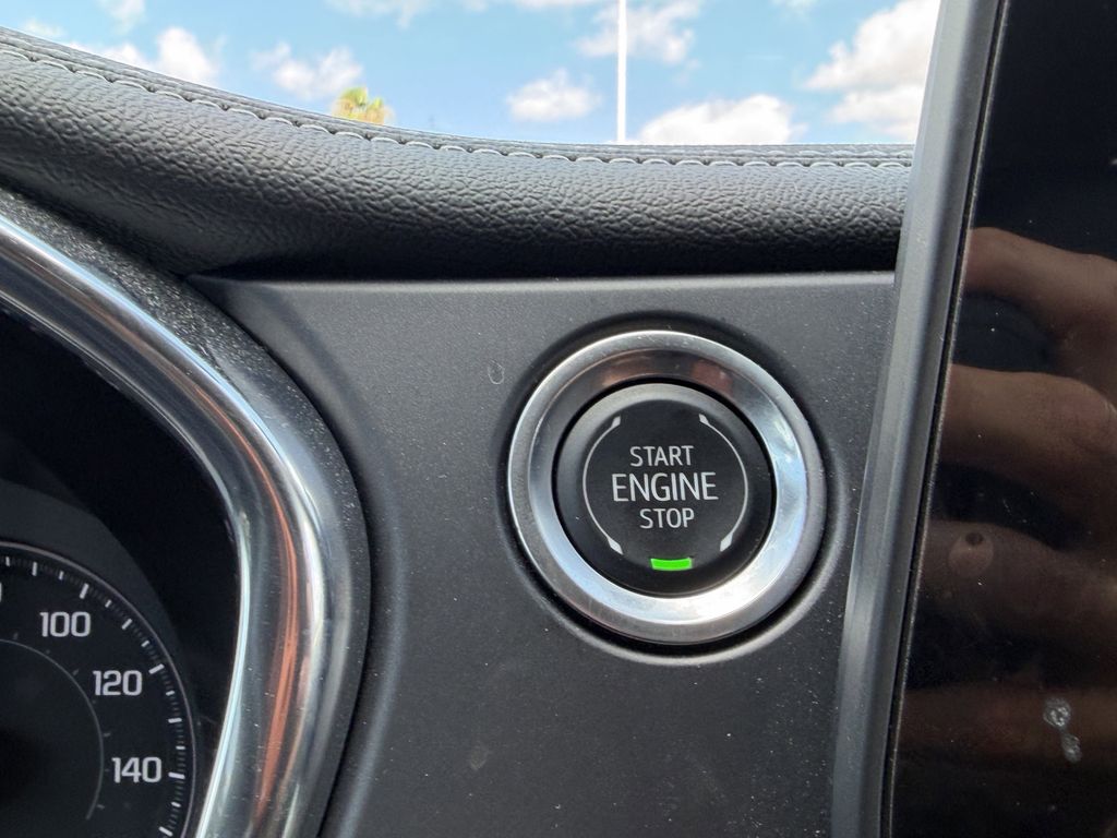 new 2025 Chevrolet Blazer car, priced at $33,991
