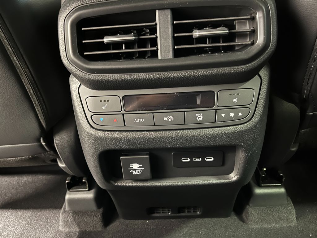 2025 Honda Pilot Black Edition photo