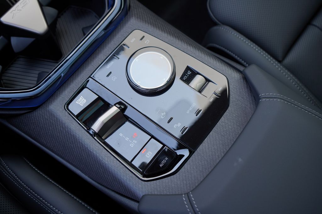 Thumbnail: 2025 BMW X3 - 19