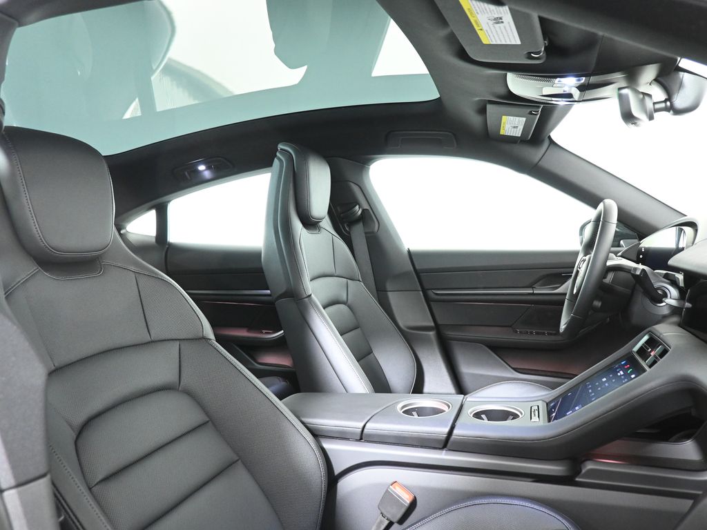 2025 Porsche Taycan  30