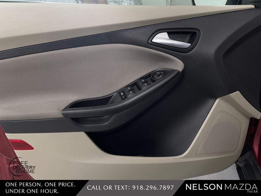 Used 2014 Red Ford SE image 20