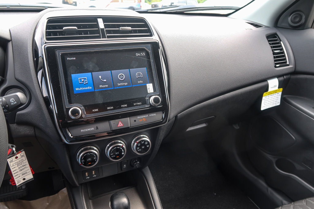 2027 Mitsubishi Outlander Sport ES