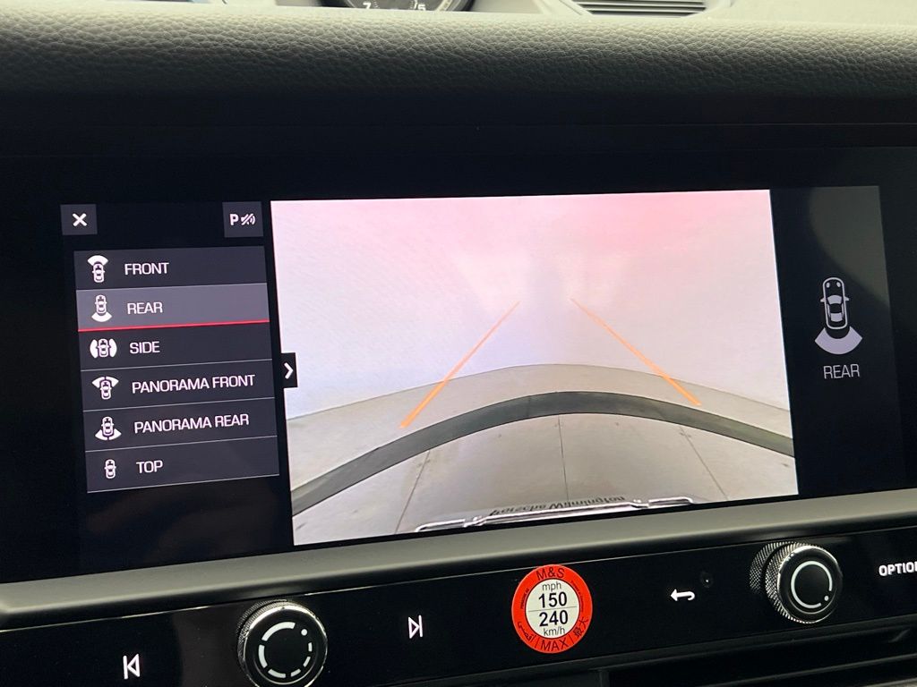2022 Porsche Macan  15
