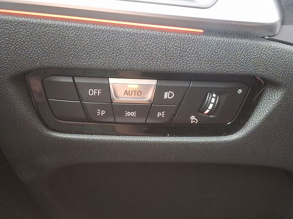 2022 BMW 3 Series 330i xDrive 24