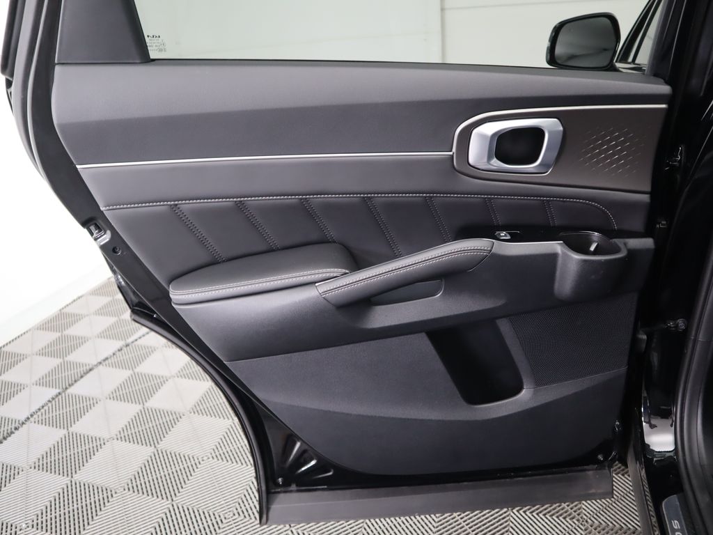 2023 Kia Sorento SX 28