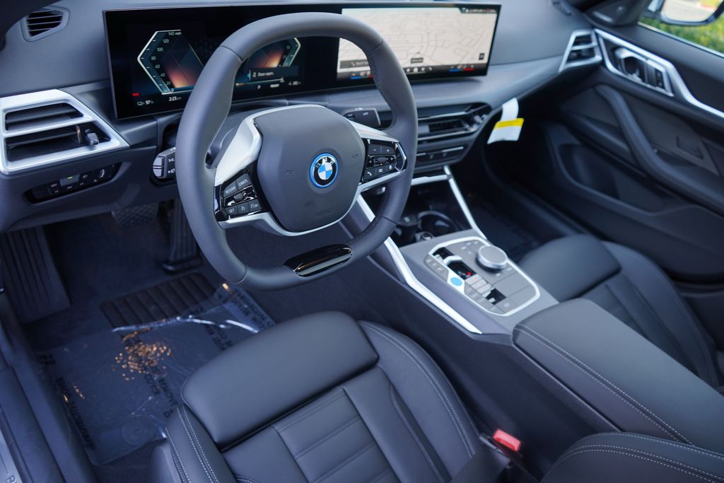 2025 BMW i4 eDrive40 13