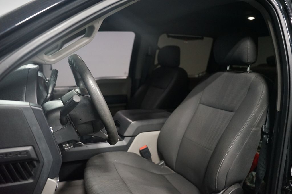 Thumbnail: 2019 Ford F-150 - 7