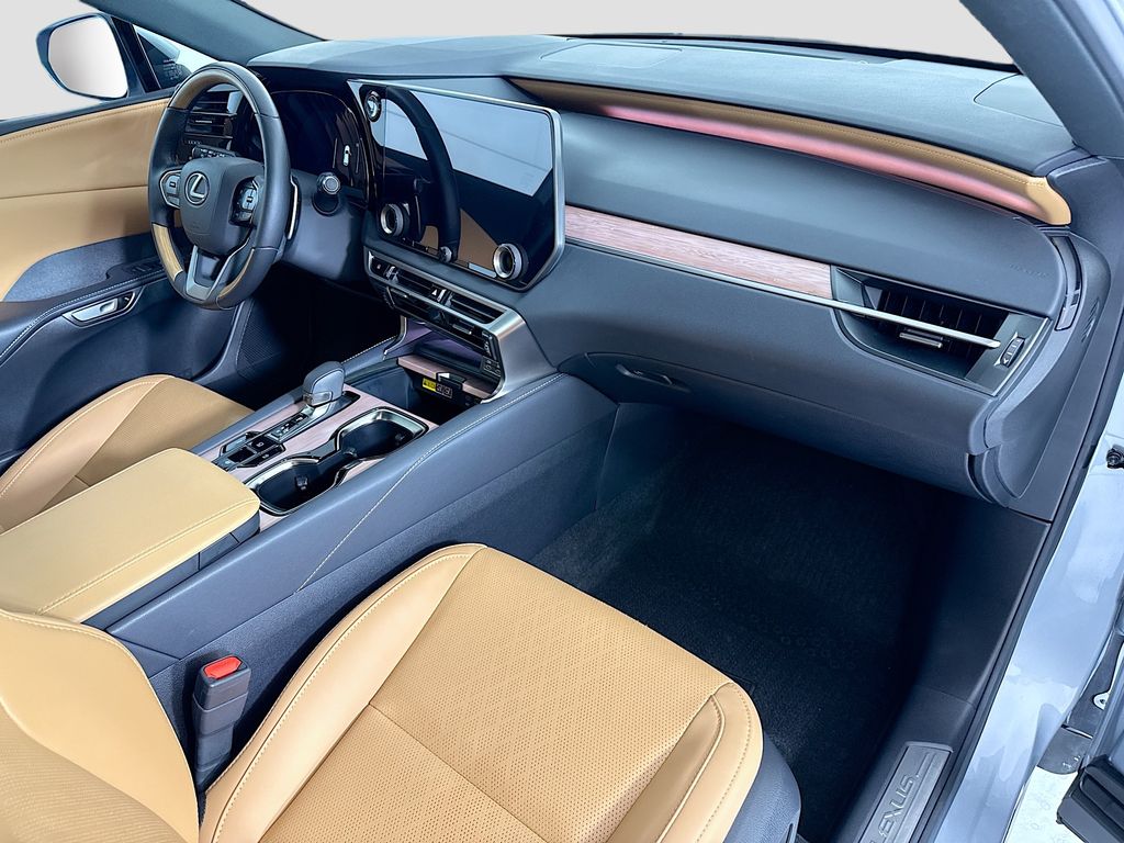 Thumbnail: 2025 Lexus RX - 18