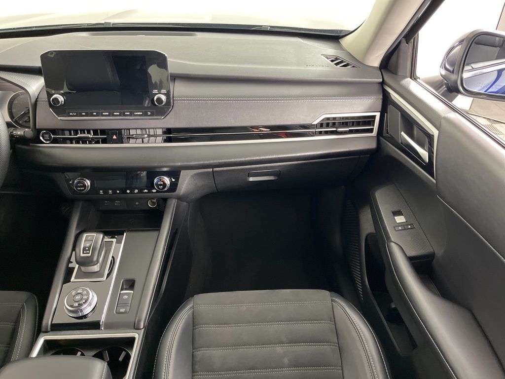 Thumbnail: 2024 Mitsubishi Outlander - 20