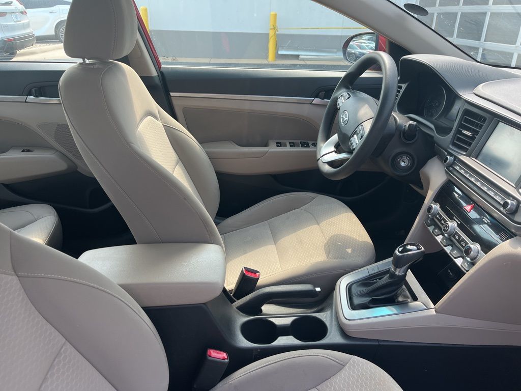 2020 Hyundai Elantra SEL 4